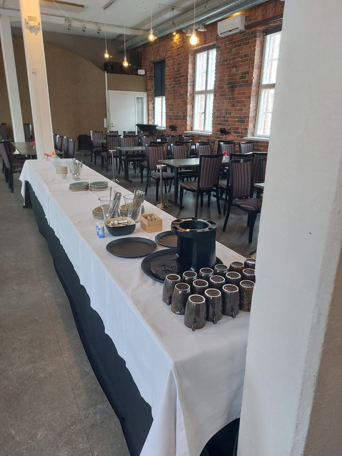 Restaurant buffet and event setup at Uunisaari